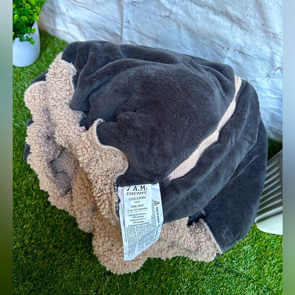 7AM CAR SEAT COCOON - TEDDY
$105
Oatmeal
One Size 0-12M - Picture 8 of 15